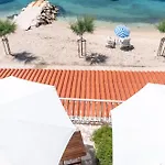 Beachfront Adriatic With Breakfast 4*