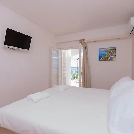 Beachfront Adriatic With Breakfast Bed & Breakfast