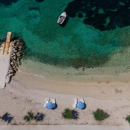 Beachfront Adriatic With Breakfast 4* 珀德垂那