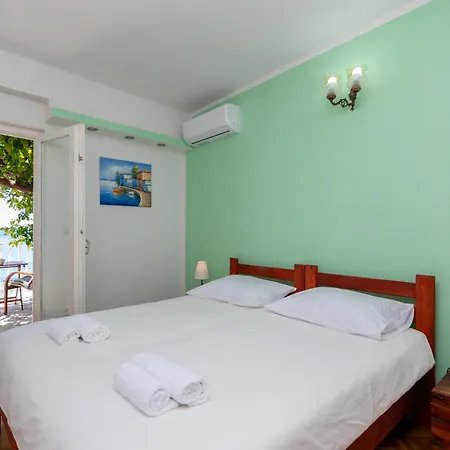 Bed & Breakfast Beachfront Adriatic With Breakfast Podstrana