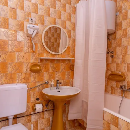 Beachfront Adriatic With Breakfast Bed & Breakfast 3*