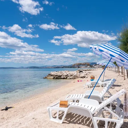 Beachfront Adriatic With Breakfast Bed & Breakfast 3*