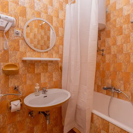 Beachfront Adriatic With Breakfast Bed & Breakfast 3*